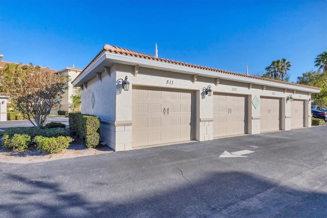 500 San Lino Cir Unit 511, Venice, FL 34292 - view of garage