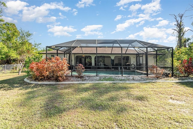 view of yard featuring a lanai