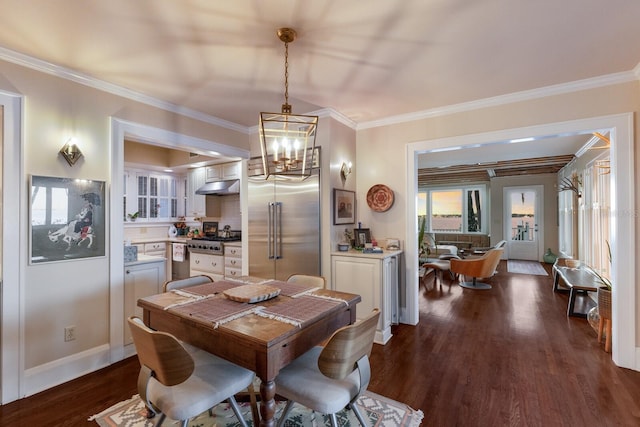 dining area featuring baseboards, ornamental molding, dark wood-style flooring, and an inviting chandelier