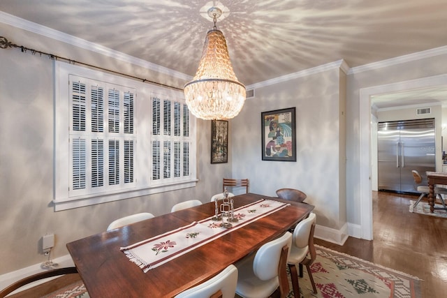 dining area featuring crown molding, a chandelier, and dark hardwood / wood-style floors