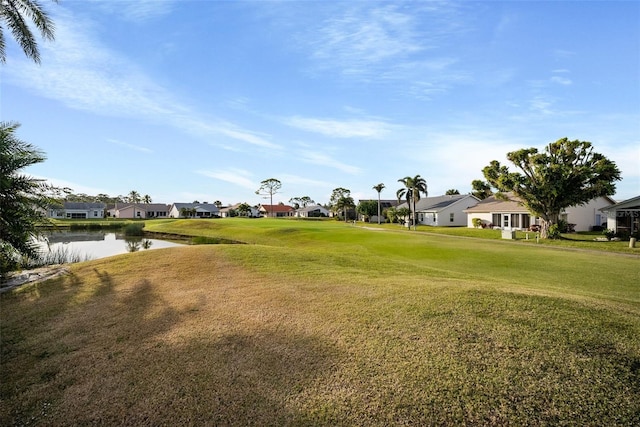 view of yard featuring a water view