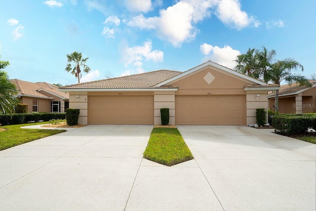 view of front of house featuring a garage