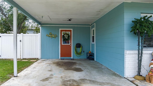 view of property entrance