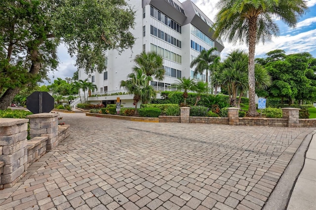 1200 E Peppertree Ln Unit 607, Sarasota, FL 34242 - view of property's community