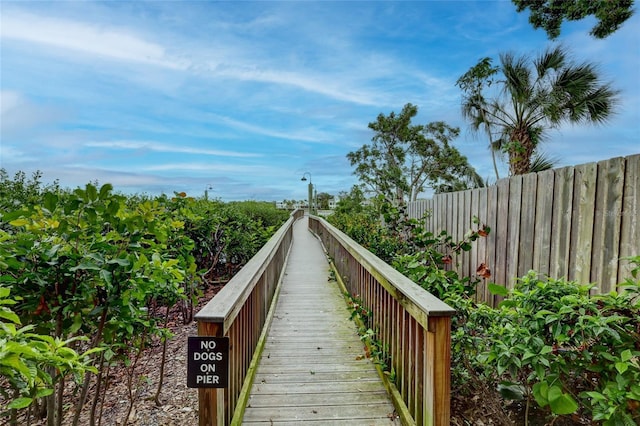 1200 E Peppertree Ln Unit 607, Sarasota, FL 34242 - surrounding community