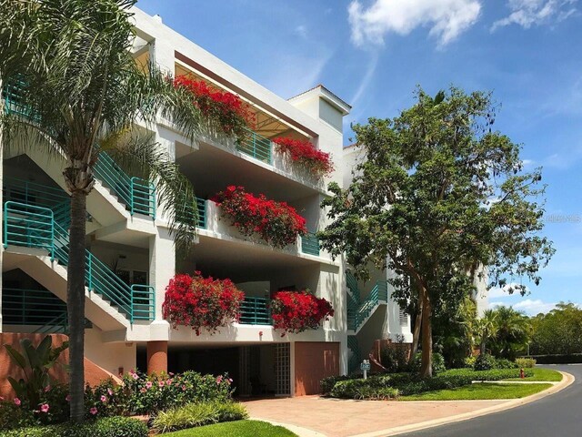 350 Gulf Of Mexico Dr Unit 211, Longboat Key, FL 34228 - view of apartment building / complex