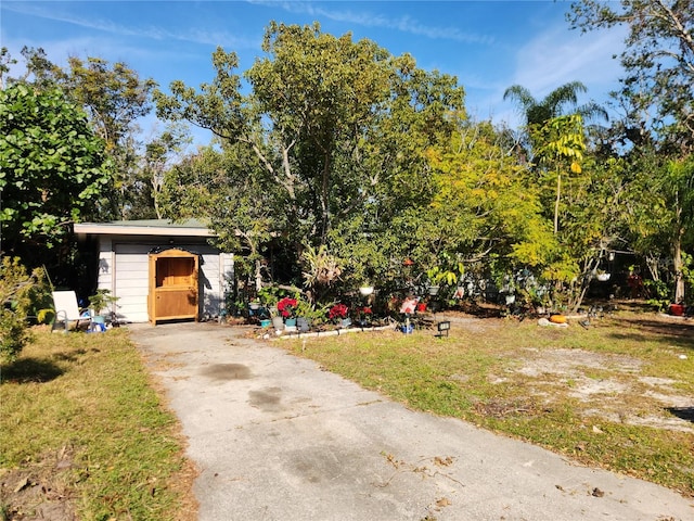 exterior space featuring a shed