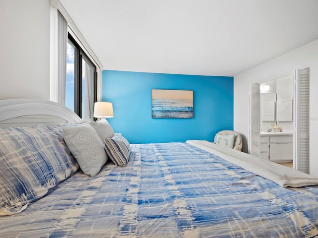 2045 Gulf Of Mexico Dr Unit M1-502, Longboat Key, FL 34228 - bedroom with ensuite bath