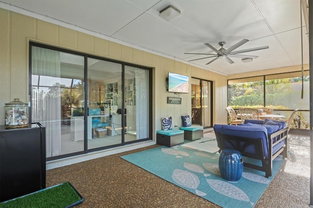 recreation room featuring ceiling fan