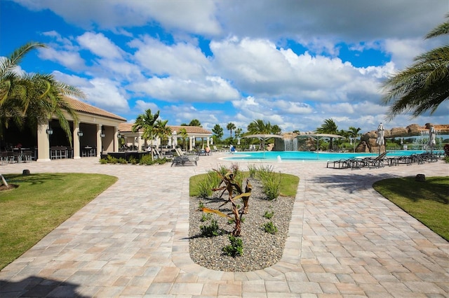 view of swimming pool