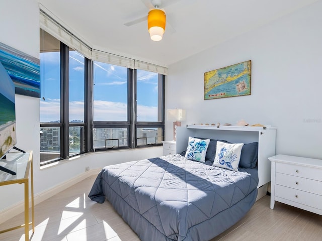 bedroom featuring ceiling fan