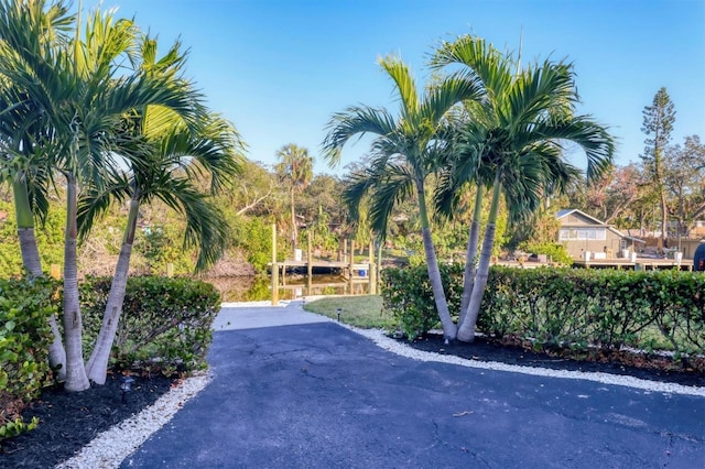 2124 N Tamiami Trl Unit 103, Sarasota, FL 34234 - view of asphalt driveway