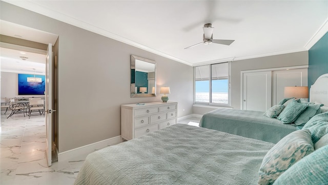 bedroom featuring ceiling fan, ornamental molding, and a closet