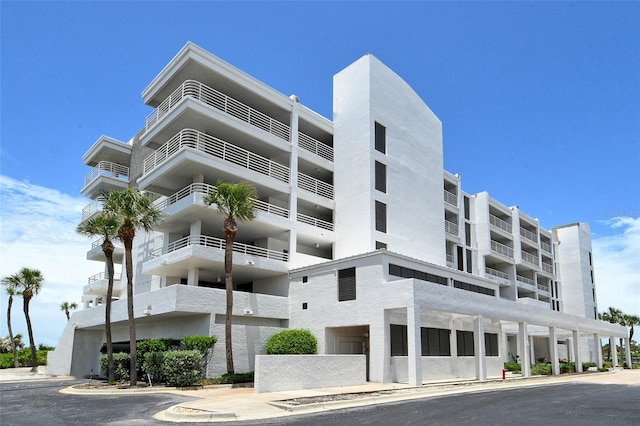 2105 Gulf Of Mexico Dr Unit 3303, Longboat Key, FL 34228 - view of apartment building / complex