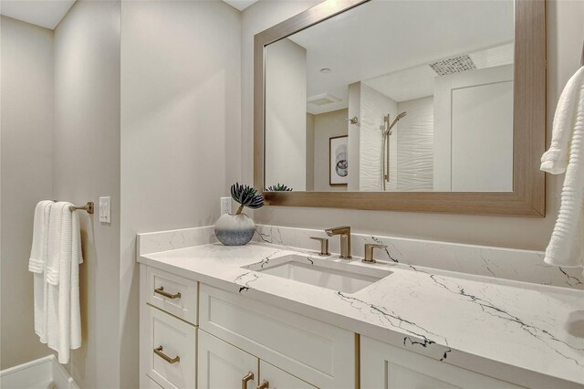 2105 Gulf Of Mexico Dr Unit 3303, Longboat Key, FL 34228 - bathroom featuring vanity
