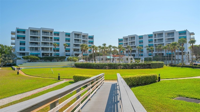 2105 Gulf Of Mexico Dr Unit 3303, Longboat Key, FL 34228 - surrounding community with a yard