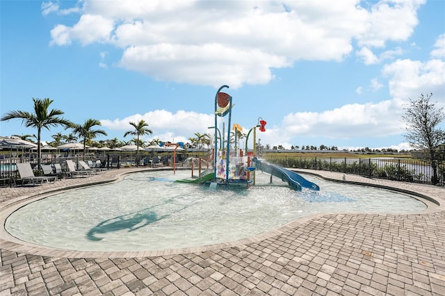 view of swimming pool