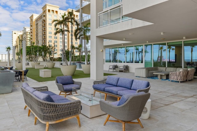 view of patio featuring an outdoor hangout area