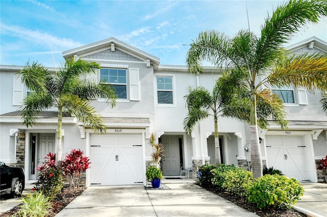 view of front facade with a garage