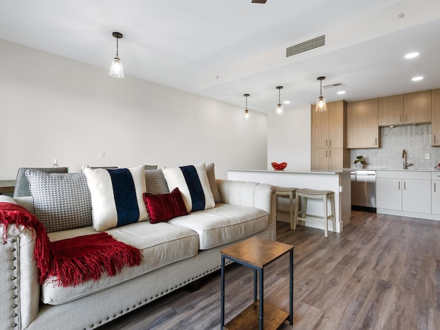 1709 N Tamiami Trl Unit A421, Sarasota, FL 34234 - photo 16