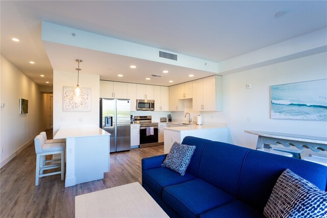 1709 N Tamiami Trl Unit 215, Sarasota, FL 34234 - photo 7