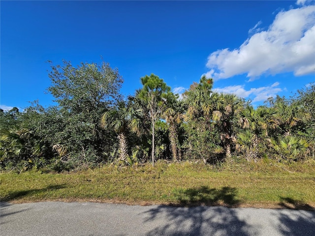 Listing photo 2 for 13164 Arizona Ave, Port Charlotte FL 33953