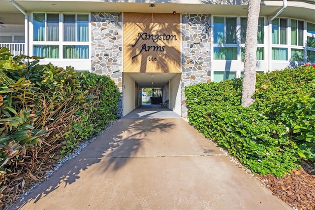 view of property entrance