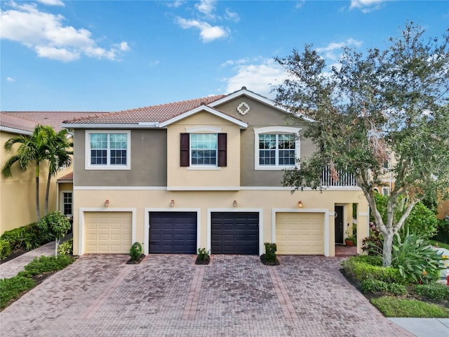 view of front of house featuring a garage