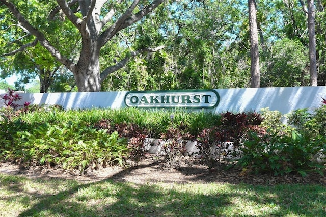 view of community / neighborhood sign