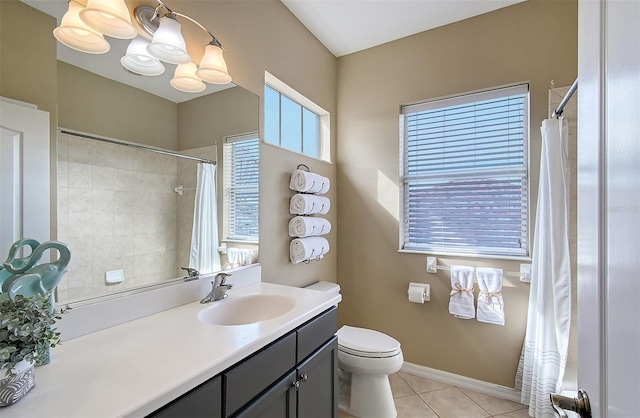 full bathroom featuring baseboards, toilet, tile patterned floors, curtained shower, and vanity