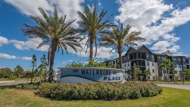 view of community / neighborhood sign