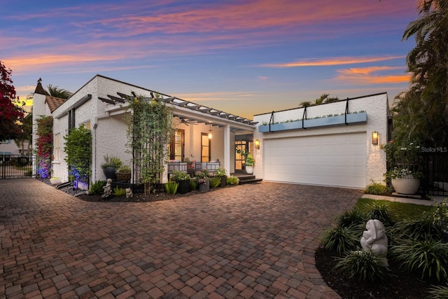 view of front facade featuring a garage