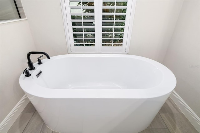 bathroom with a bathtub