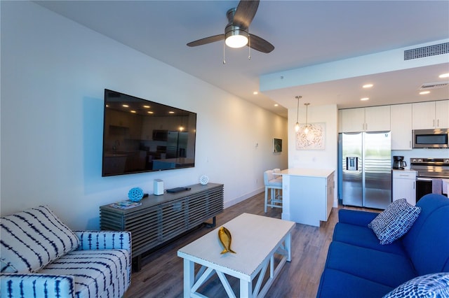 1709 N Tamiami Trl Unit 214, Sarasota, FL 34234 - photo 8