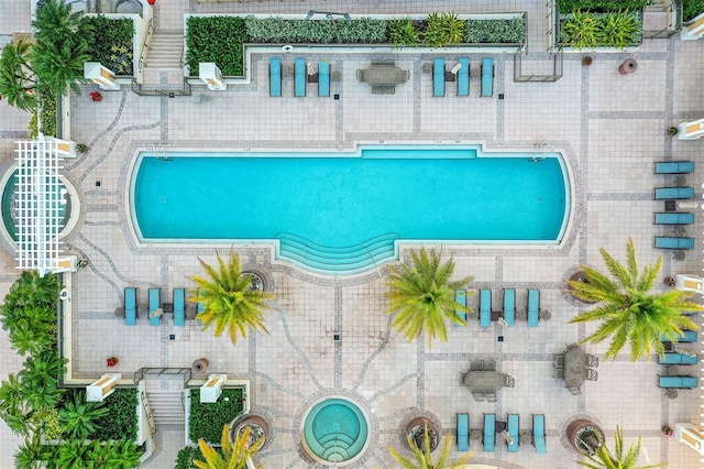 view of swimming pool