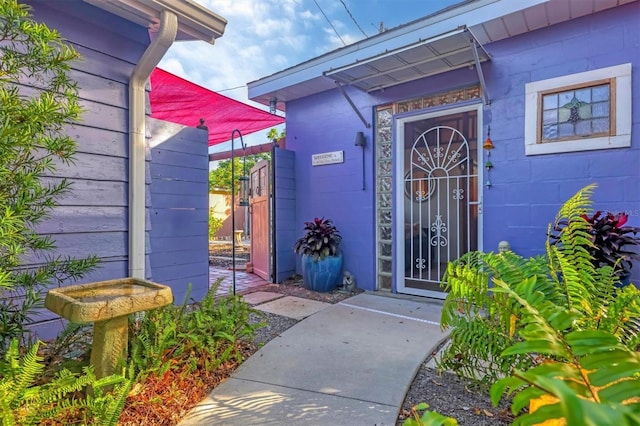 view of doorway to property