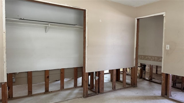 806 Arlington Rd, Palmetto, FL 34221 - view of closet