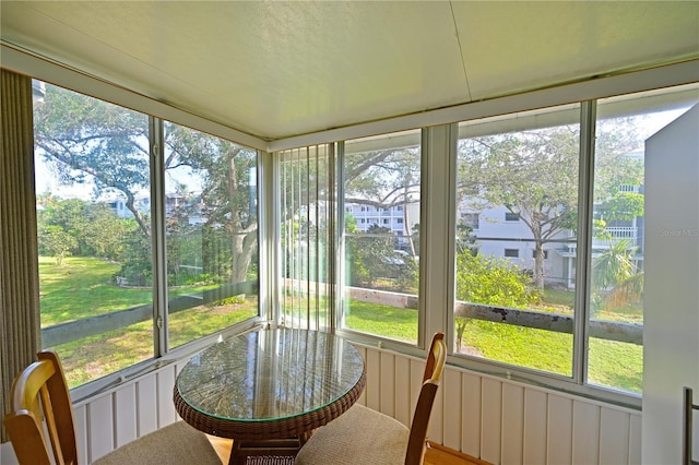 view of sunroom / solarium