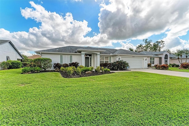 view of front facade featuring a front yard, a garage, driveway, and stucco siding