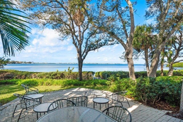 3350 Old Oak Dr, Sarasota, FL 34239 - photo 14