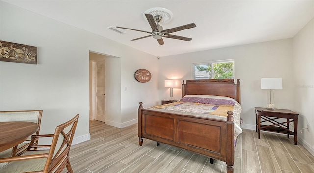 bedroom featuring ceiling fan