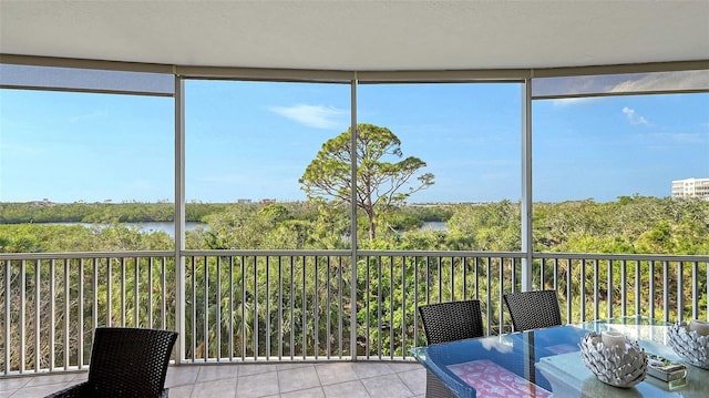 view of sunroom / solarium