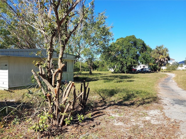 Listing photo 2 for 1603-1605 W Shell Point Rd, Ruskin FL 33570