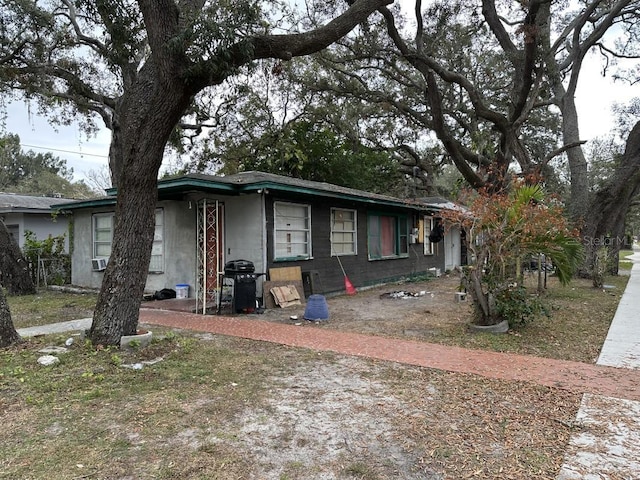 view of front of house