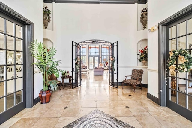 4106 Central Sarasota Pkwy Unit 1013, Sarasota, FL 34238 - common area with a towering ceiling