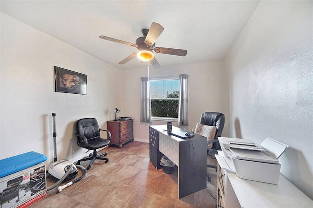 office featuring ceiling fan