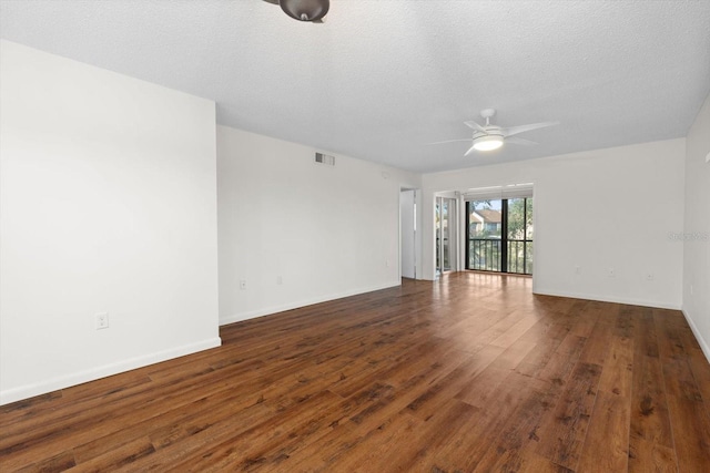 2522 Clubhouse Dr Unit 204, Sarasota, FL 34232 - photo 4