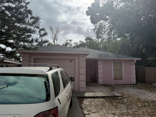 view of front facade featuring a garage