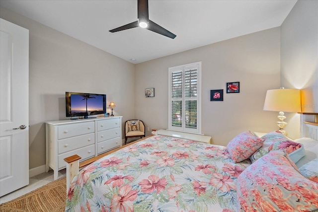 bedroom featuring ceiling fan