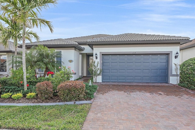 view of front of house featuring a garage